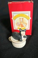 Chambermaid - Home Sweet Home - Colour Box Cats - Peter Fagan