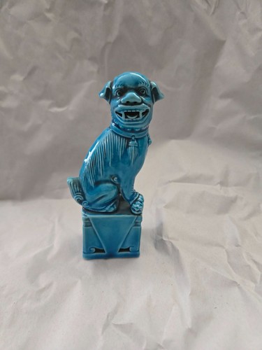 Small chinese foo - foo, temple