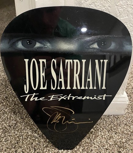 Joe satriani signed oversized - satriani,