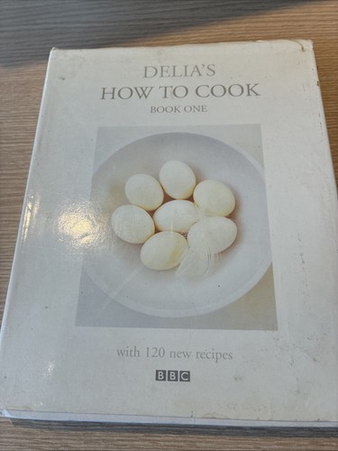 Delia how cook book - delia's, one
