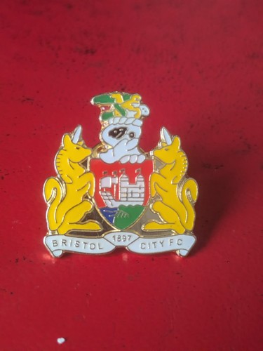 Bristol city afc unused pin - afc.,