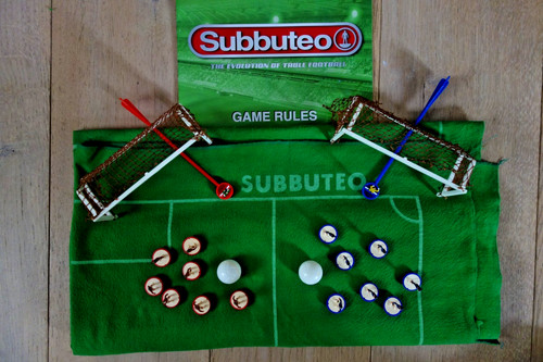 Subbuteo job lot pitch - lot, goals