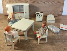 Original Dollhouse Kitchen Set