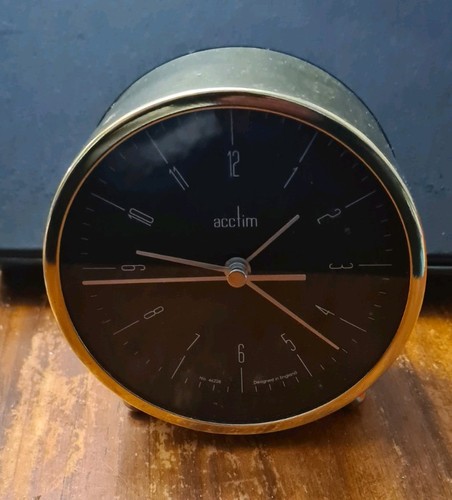 Acctim analogue alarm clock - ,