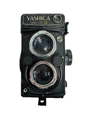 Yashica Mat-124G Black Vintage