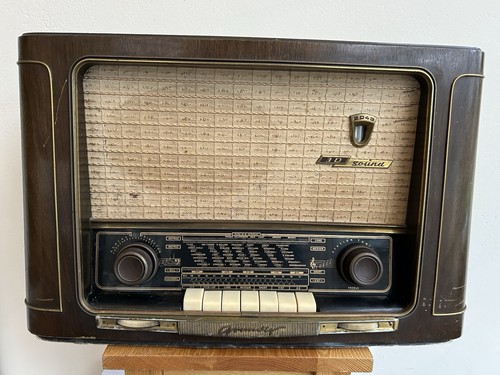 Grundig model 2043 - model, radio