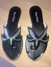 Stunning New  Black Slider Toe Post Sandals Swarovski Crystals Size 6