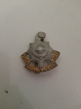 WW1 / WW2 British Royal Sussex regiment cap badge