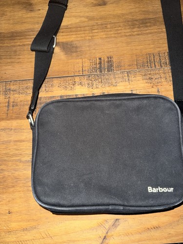 Barbour black shoulder - barbour,