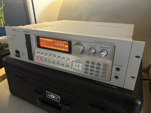 Akai s3000 midi digital - akai,