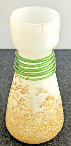 Czech kralik green - swirl, art