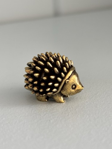 Miniature brass hedgehog with - miniature,