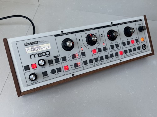 Moog slim phatty analogue - moog,
