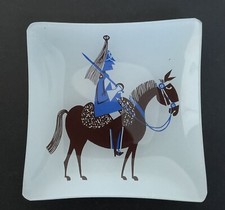 Vintage Kenneth Townsend London souvenir glass dish – Horseguard. 14cm Square