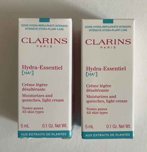 Clarins moisturizes and - clarins,