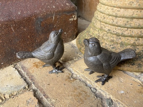 Pair small cast iron metal - pair,