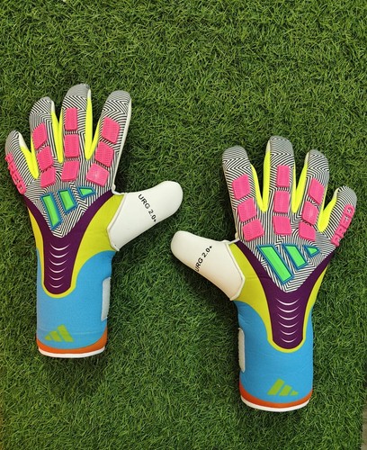 Goalkeeper gloves size - 8,