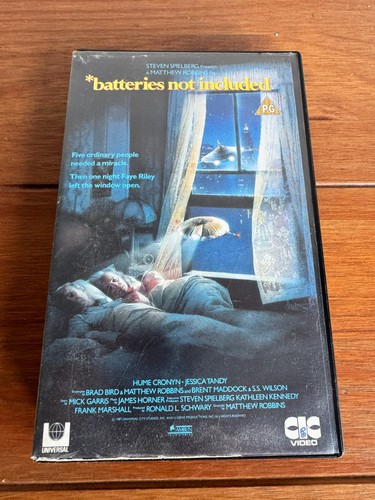 Batteries not included vhs - batteries,