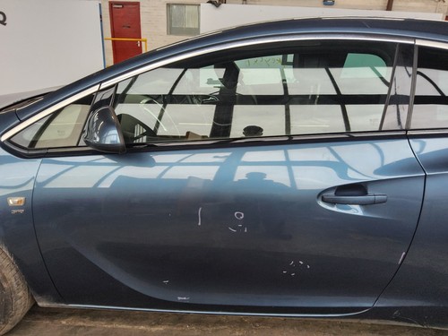 Front door vauxhall astra - front,