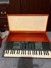 Yamaha PortaSound PSS-270 Electronic Stereo Voice Bank Portable Keyboard - Boxed