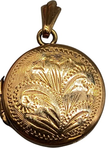 9ct gold round locket - 9ct, pendant