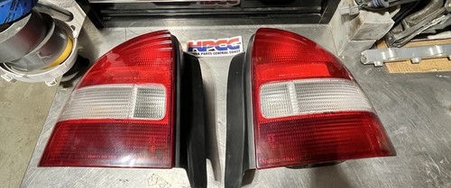 Tail light r - 96-00,