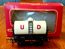 VINTAGE TRIANG OO GAUGE SMALL TANKER UD R15 BOXED