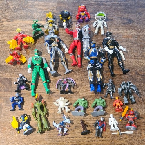 Action figures toys bundle - figures,