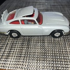 Corgi James Bond 007 Aston