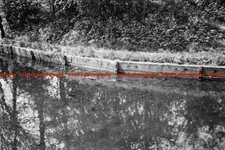 Q001071 Railway sleepers on New River loop Enfield