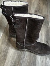 UGG Women's Chocolate #Suede