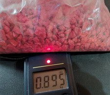 fish tank Red gravel .895kg never used 5mm-8mm