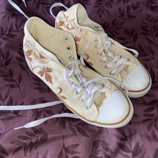 Lee Cooper Hi Top trainers