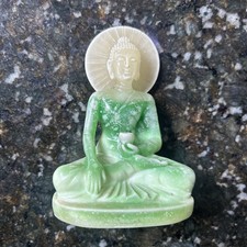 green and yellow resin Chinese
