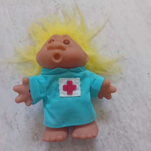 Dam trolls nurse troll - troll, 5"