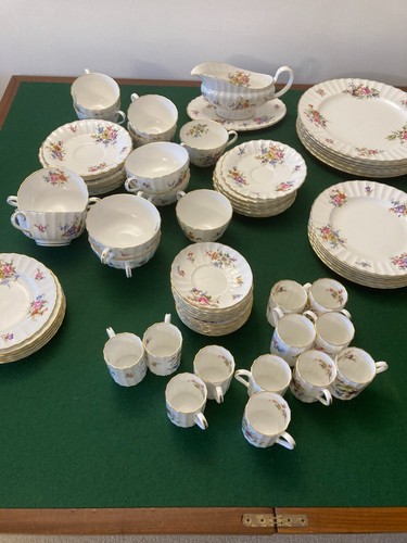 Royal worcester roanoke - worcester,
