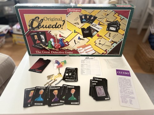 1990s retro vintage cluedo