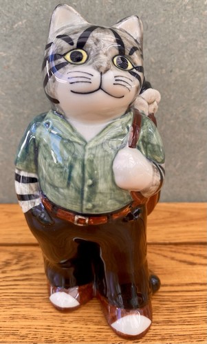 Quail pottery cat golfer - pottery,