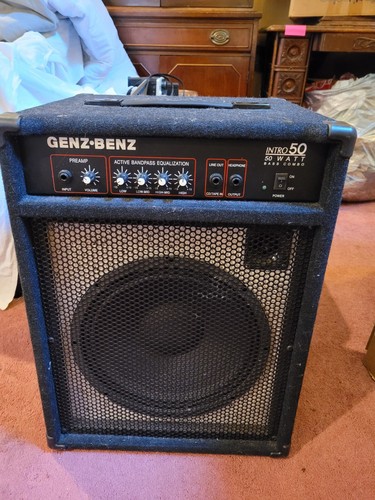 Bass guitar amplifier - bass,