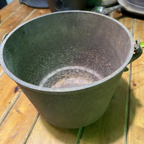 Cast iron kettle - kettle, drum