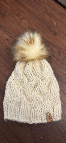 Cream chunky knit - chunky, pom