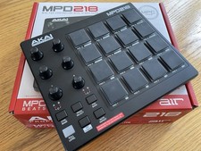 AKAI Professional MPD218 - MIDI pad controller MPC Beats