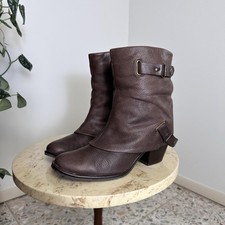 Vintage 90s early 2000s ankle short gold over chunky rounded toe, buckle straps