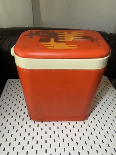Vintage retro 1970s - vintage, curver