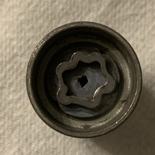 Genuine renault locking wheel - genuine,