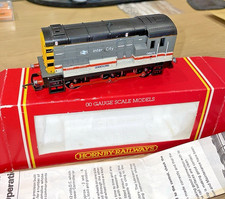 HORNBY R054 CLASS 08 SHUNTER 08673 "PICCADILLY" IN INTERCITY GREY - BOXED