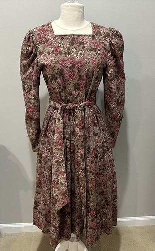 Vintage laura ashley floral - laura,