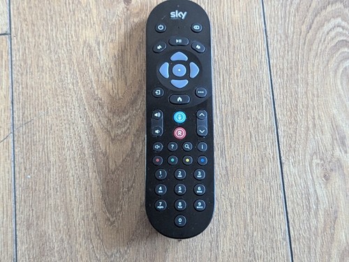 Sky remote control ec202 - sky,
