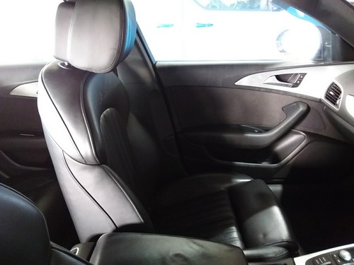 Front seat audi - front, mk4