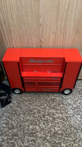 Die cast snap - 1:8,